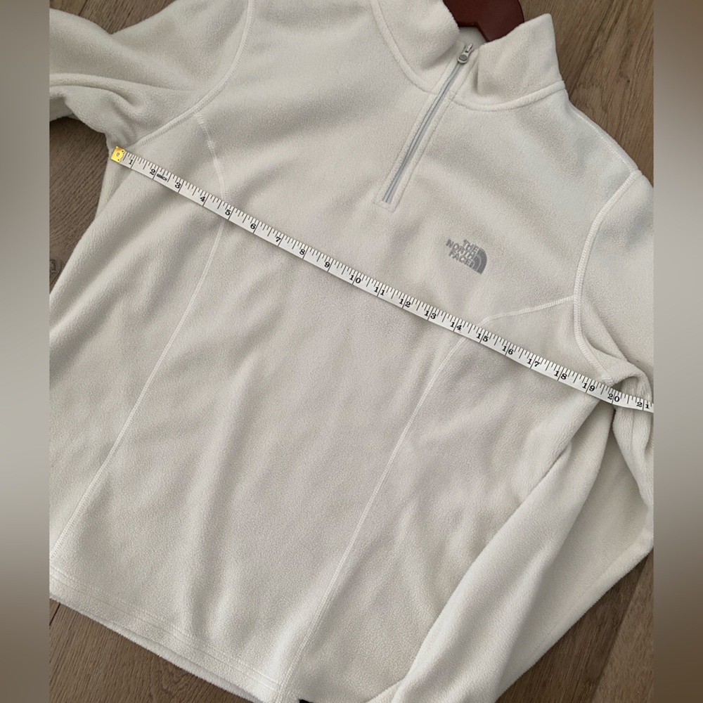 The North Face Off-White Fleece Pullover